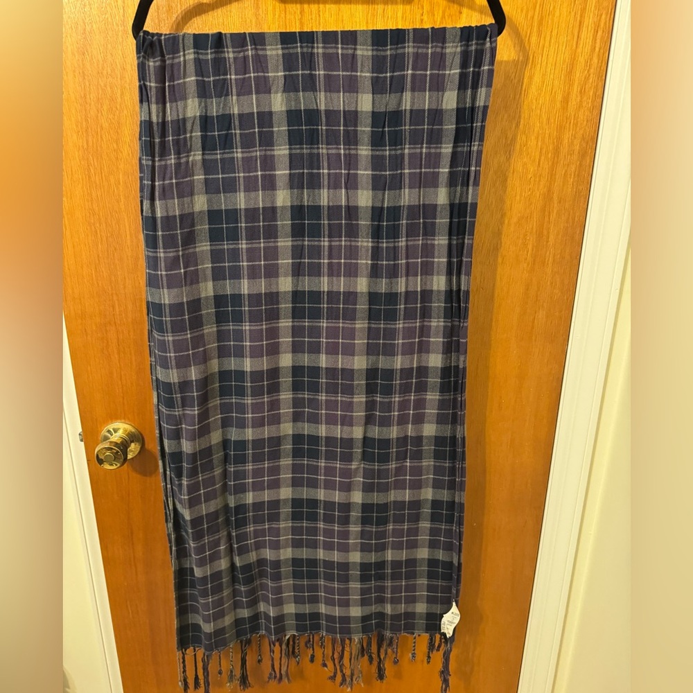 Columbia Plaid Fringe Scarf